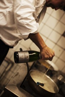 Tranan-matlagning med viner